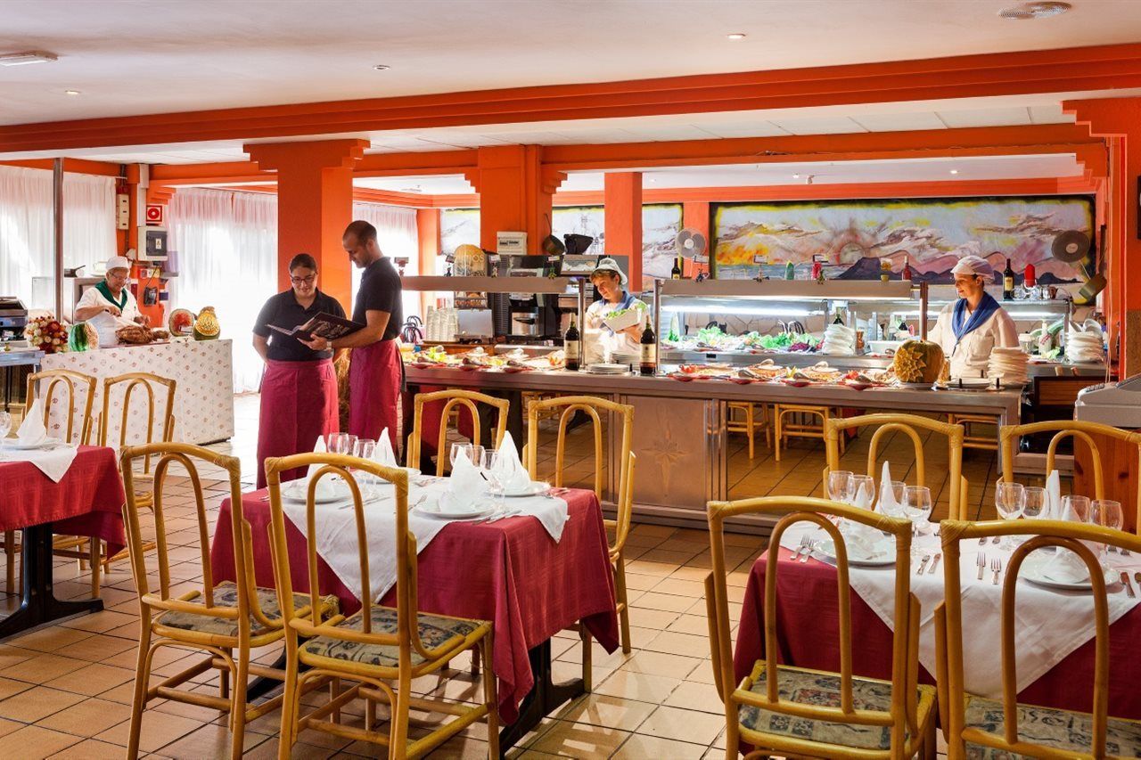 カレタ・デ・フステ Caleta Gardenアパートホテル エクステリア 写真